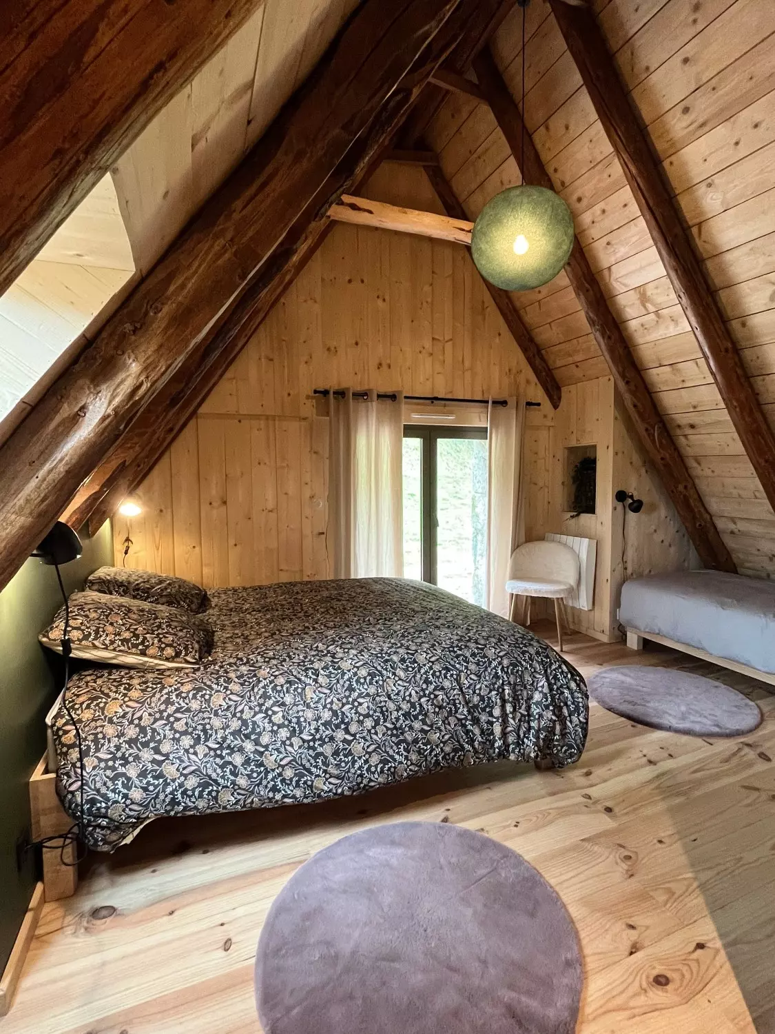 Chambre bleue La Bergerie de Trassouet Gîte de groupe Hautes-Pyrénées