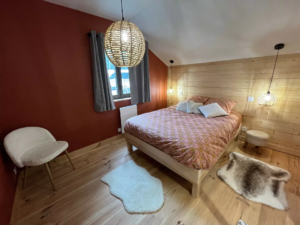 Chambre rose La Bergerie de Trassouet Gîte de groupe Hautes-Pyrénées