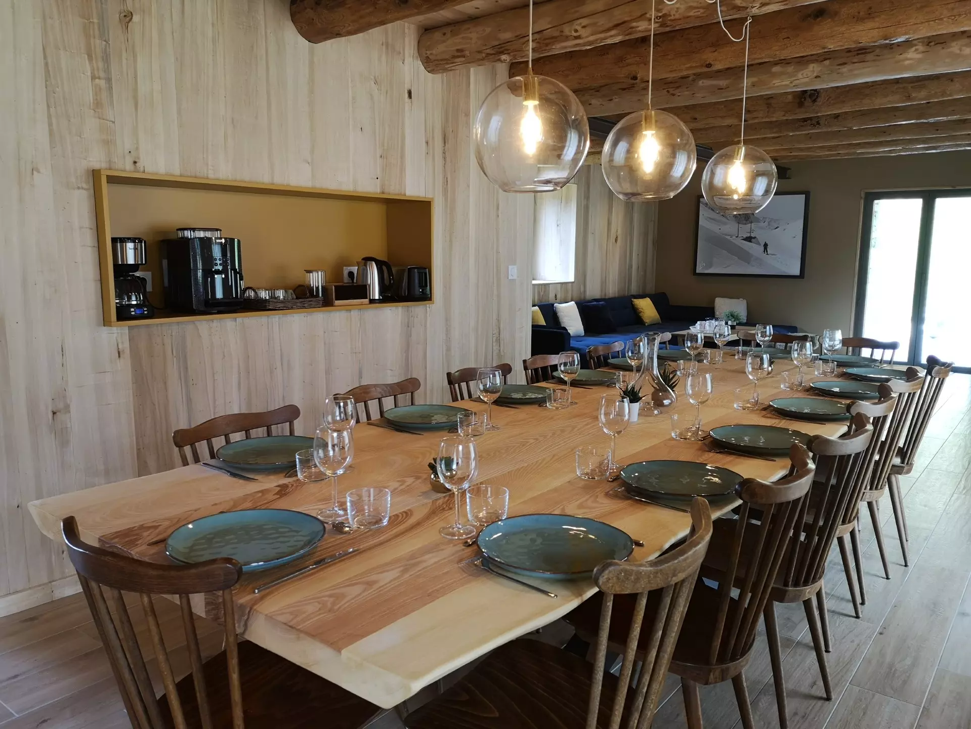 Salle à manger La Bergerie de Trassouet Gîte de groupe Hautes-Pyrénées
