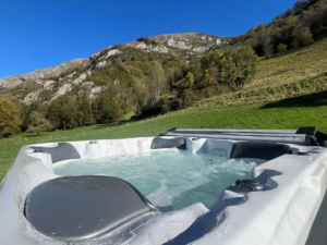 Jacuzzi La Bergerie de Trassouet Gîte de groupe Hautes-Pyrénées